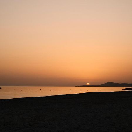 Uzenie All Suites Boutique Resort (Adults Only) Adelianos Kampos Exterior photo