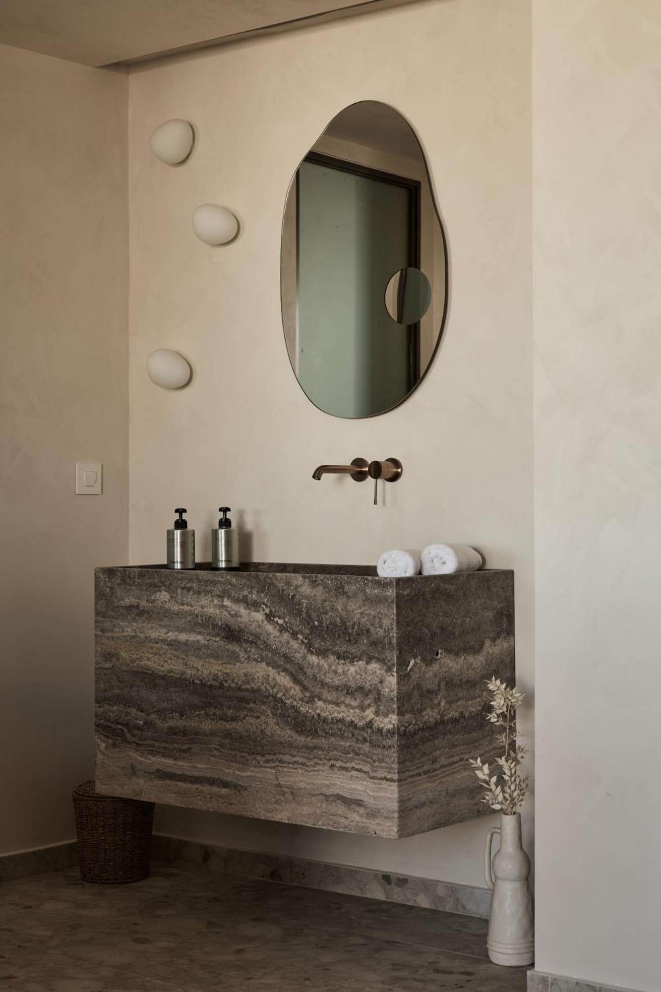 Uzenie All Suites Boutique Resort (Adults Only) Adelianos Kampos Exterior photo